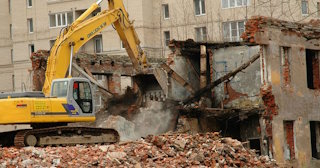 Демонтаж фасада в Климовске: цены за м2 от 361 рублей | Сварной-Клс
