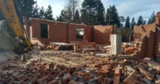 Демонтаж 1 этажного дома Климовск, цена от 1597 руб.