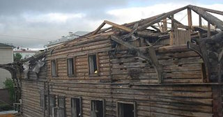 Демонтаж деревянных конструкций в Климовске - расценки от 1030 рублей - Сварной-Клс