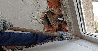 Демонтаж оконных откосов по выгодной цене от 515 руб. в Климовске - Сварной-Клс