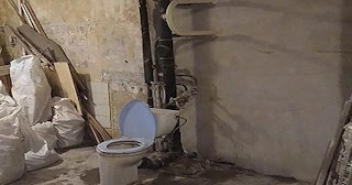 Демонтаж сантехкабины в панельном доме - цена от 1030 рублей | Сварной-Клс